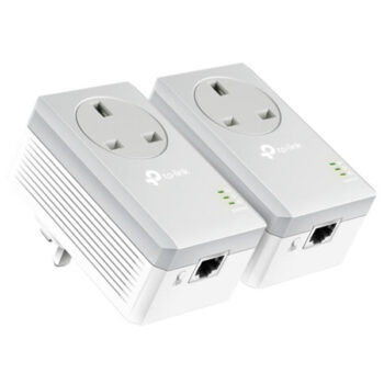 Alternative view of TP-Link Powerline Kit with passthrough