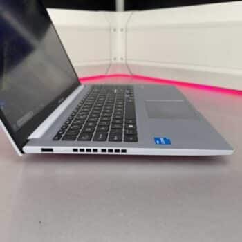 Alternative view of Refurb Asus Vivobook i3